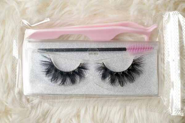 Nicki Lashes